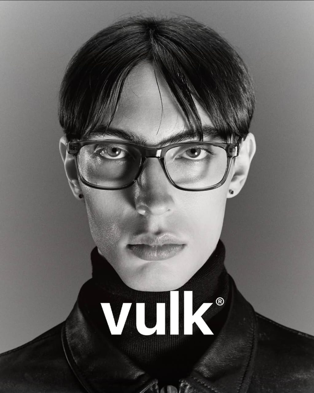 vulk climbed clear grey