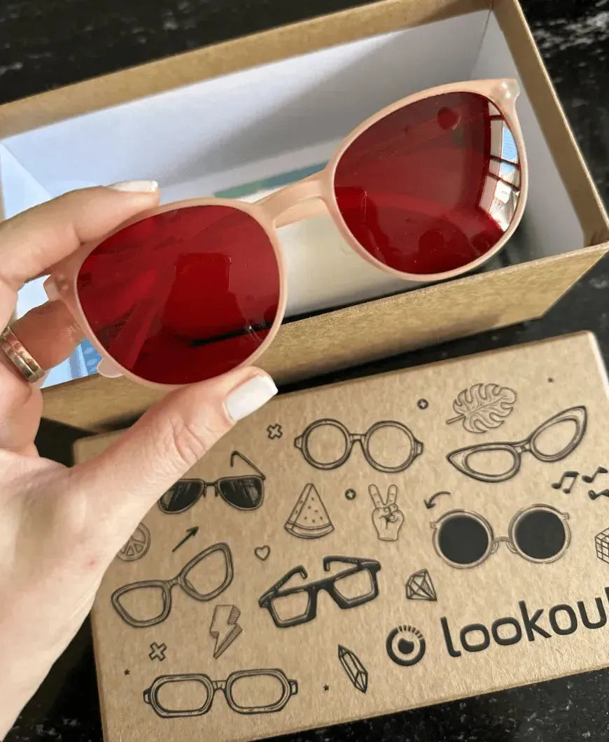 Ecocaja Reforzada Lookout + Liquido Limpiador 30ml - Opticas Lookout